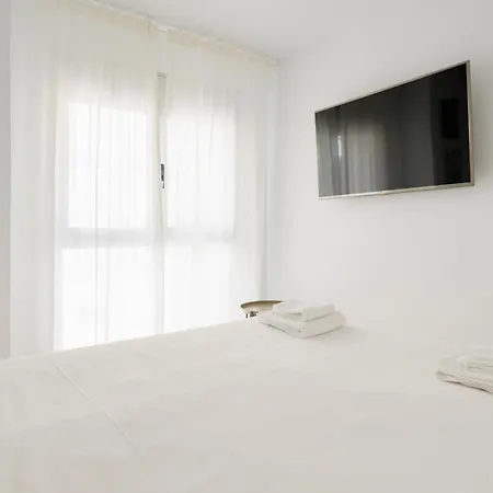 Apartment Brand New 100m From The