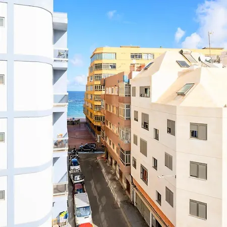 Brand New 100m From The Apartment *